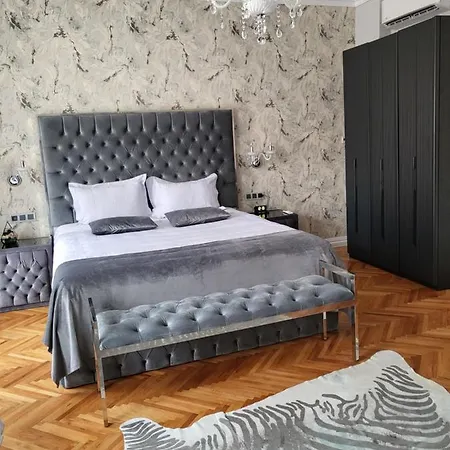 Fancy Flats Apartment