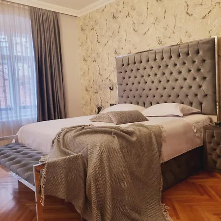 Fancy Flats Apartment